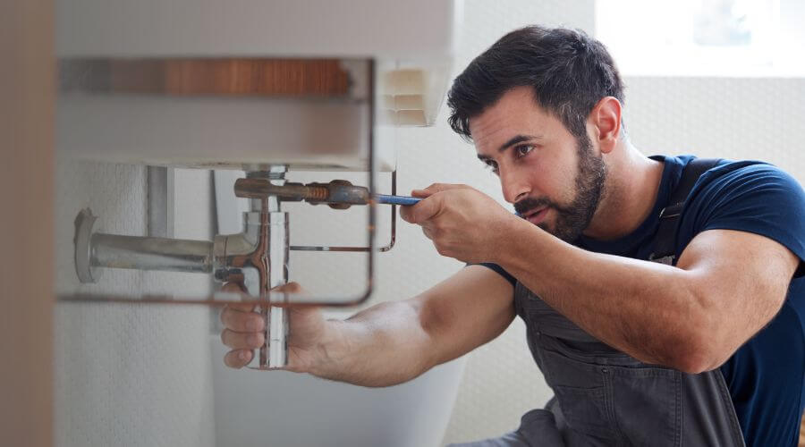 Professional expert plumbing services in Crowheart, WY